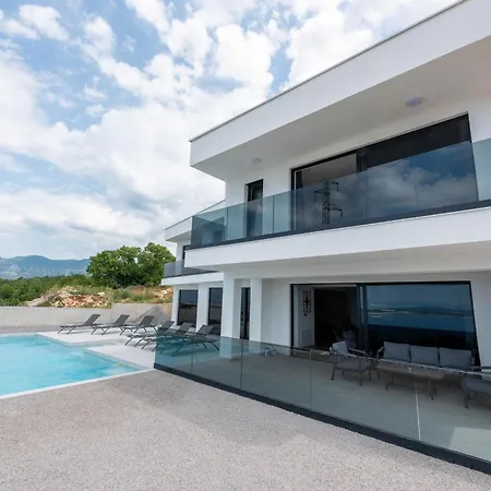 New Luxury Bogi In - By Istrabook