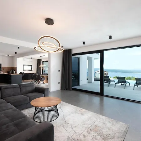 New Luxury Bogi In - By Istrabook Villa *