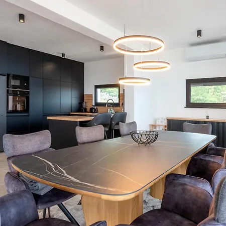 Villa New Luxury Bogi In - By Istrabook *