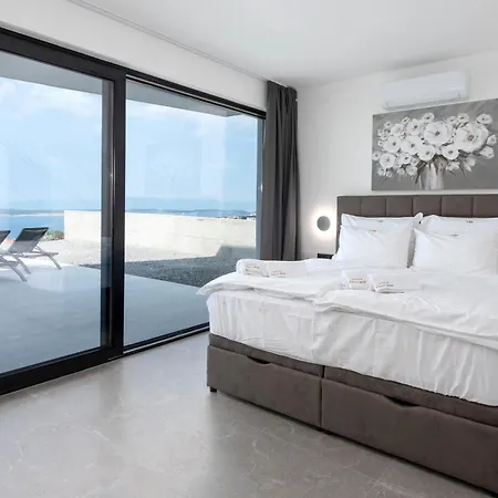 Villa New Luxury Bogi In - By Istrabook
