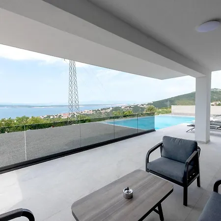 New Luxury Bogi In - By Istrabook Villa *