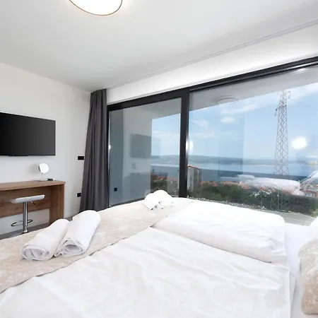 New Luxury Bogi In - By Istrabook Villa Crikvenica