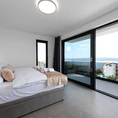 Villa New Luxury Bogi In - By Istrabook *