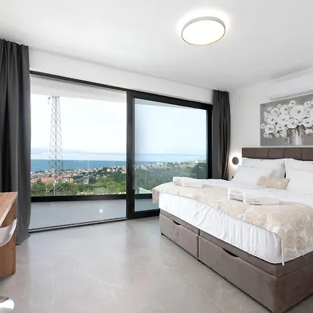 Villa New Luxury Bogi In - By Istrabook